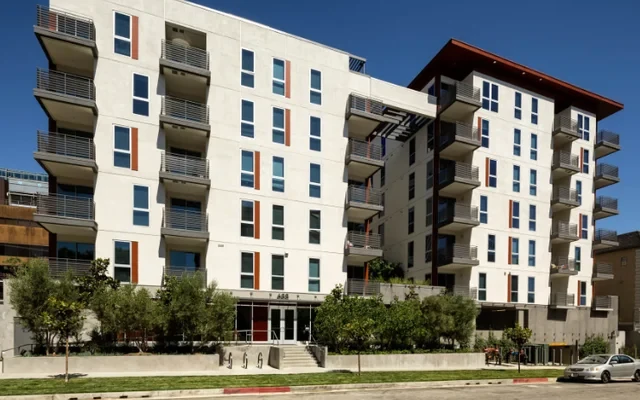 Radius Koreatown Apartments 0