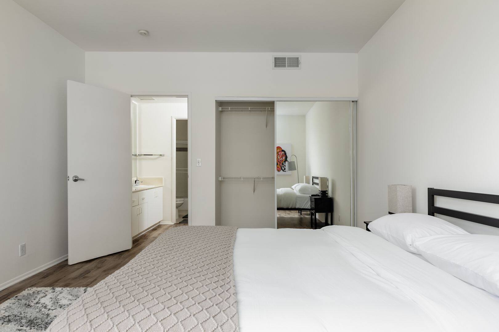 10600 Wilshire 304 2