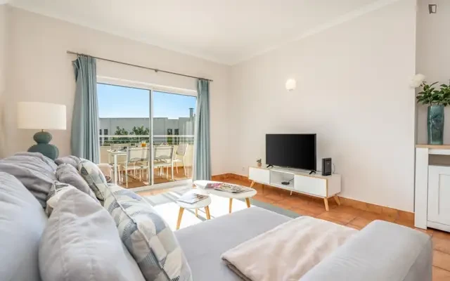 apartment near Quinta das Laranjeiras, Vila Mós - Lagoa student accommodation