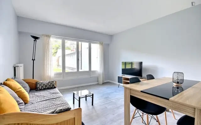 Comfortable 2-bedroom flat in Pantin 1