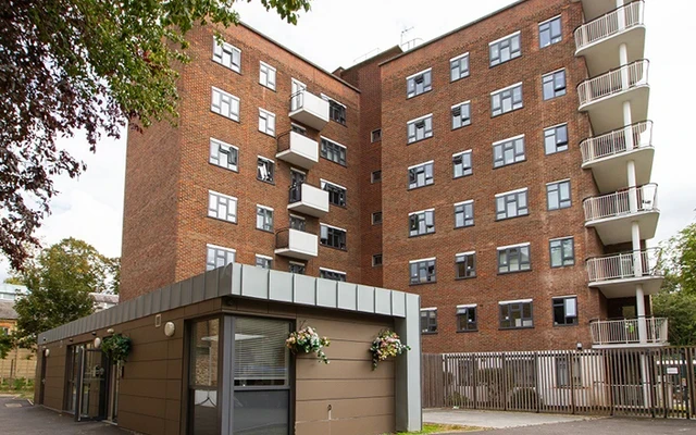 Lit Landale House 0