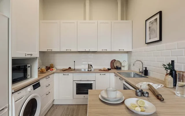 Kaax - 3 bedrooms and balcony in Eixample 2
