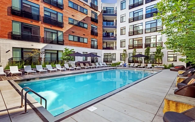 Eastside Bond Apartments 2