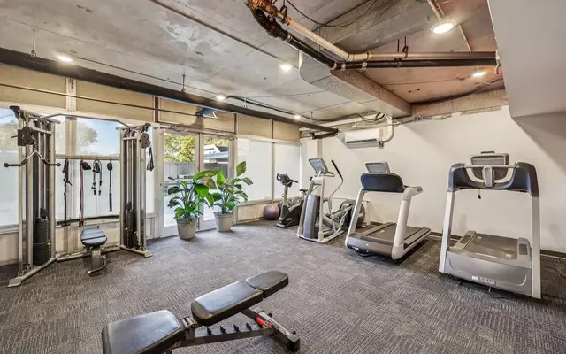 Thornton Place Apartments 4