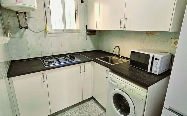 Calle Ferrobus Sevilla 41009 Spain 4