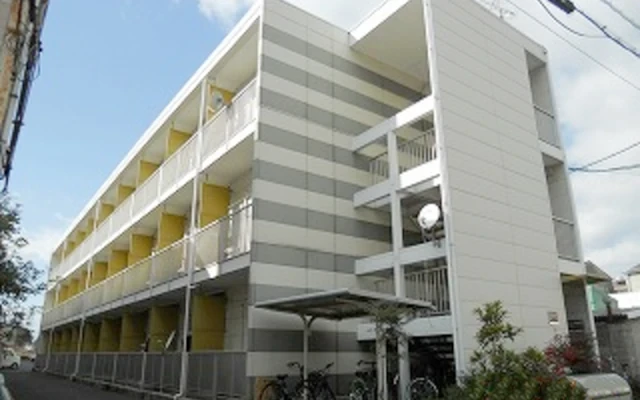 レオパレスアゼリア - 安芸郡海田町の学生向け宿泊施設