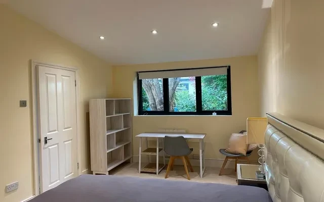LH-Garden Room - London student accommodation