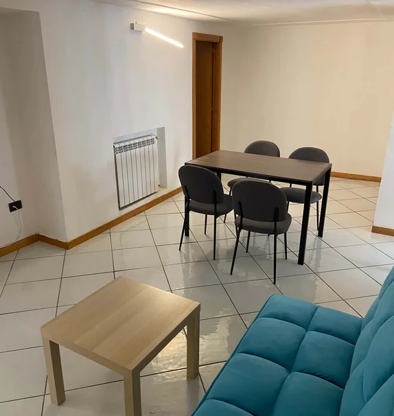 Apartment in Via dei Tribunali, Napoli for 90 m² with 2 bedrooms