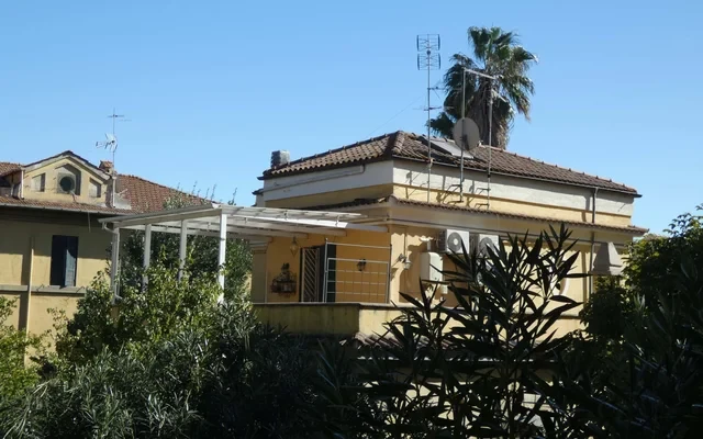 Apartment in Via Isola Bella, Roma for 120 m² with 3 bedrooms 2