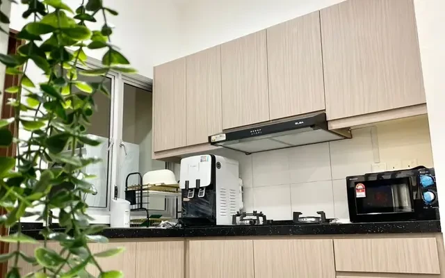 Mercu Jalil - Puchong student accommodation - Medium Room