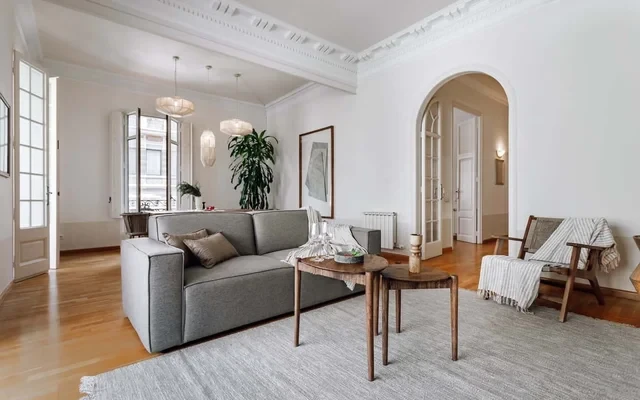 Vico - 4 bedrooms and office in Eixample Dreta 1