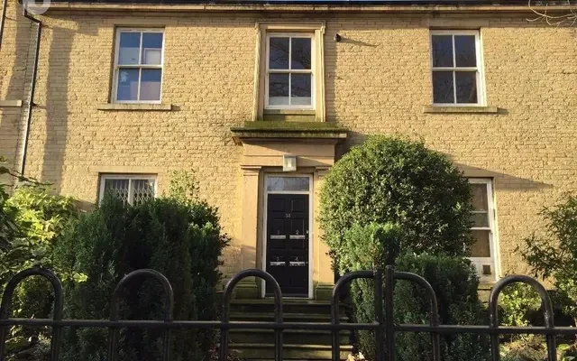Studio flat near University of Bradford 0