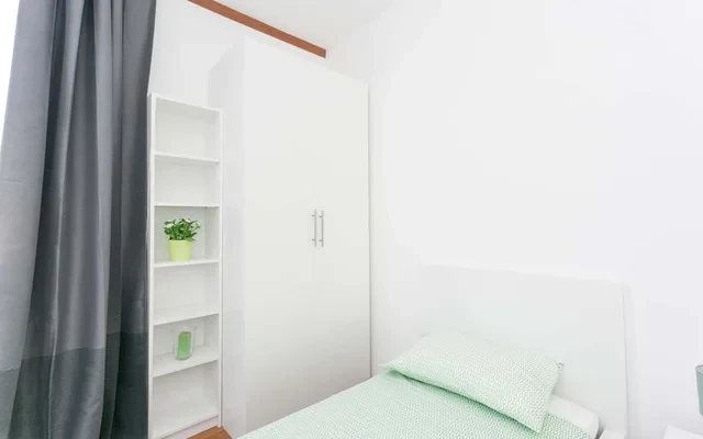 VIA GAVIRATE 27 <br> PRIVATE ROOM S1 2