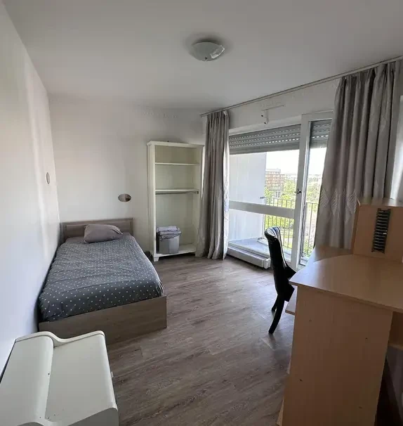 Creteil 94e·11m²·F1·Une chambre （Colocation）·With furniture