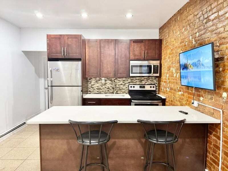 2254 2nd Avenue, New York