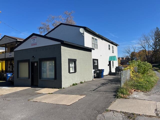 205 Cherry St Apartment 1 2
