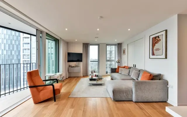 Southwark Bridge Road, London, SE1 6FJ 0