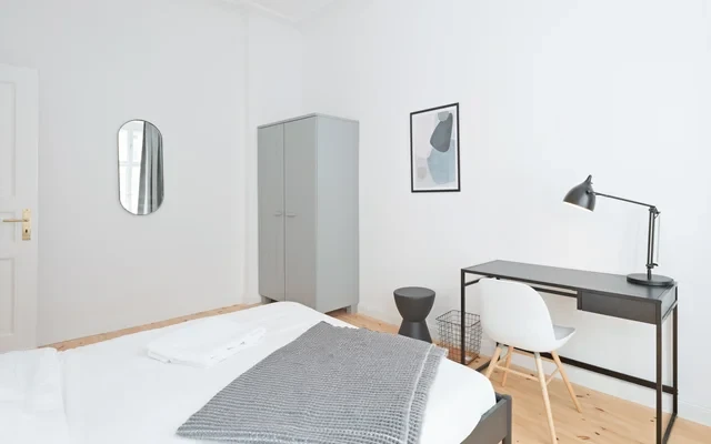 Richard-Sorge-Strasse 25DE-01-061-003H 4