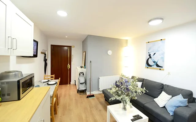 Calle Monte Aldamiz Bilbao 48007 Spain 4
