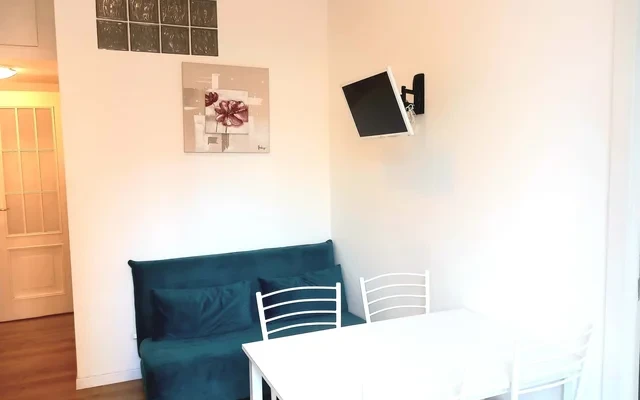 Apartment in Via Giovanni da Procida, Milano for 45 m² with 1 bedrooms 3