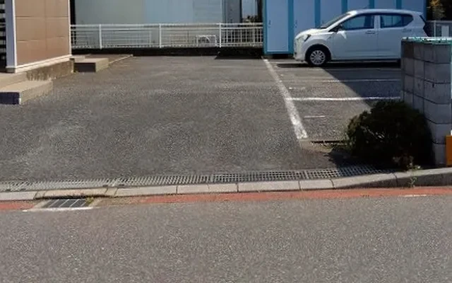 レオパレスインフィールド 4