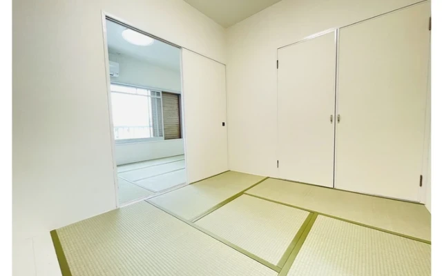 Asahi Palace-Room 201 3