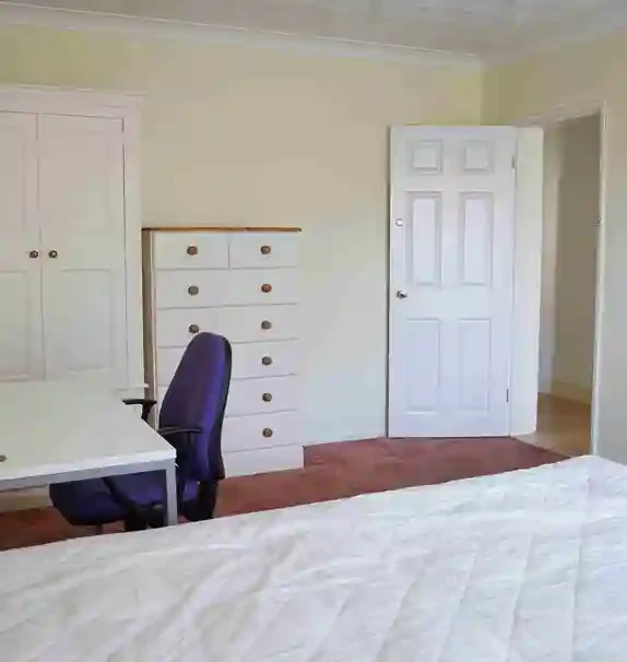 Entire Place·3B···4 St Pauls Road