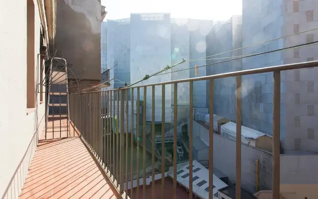 apartment near Carrer de Fontanella 3