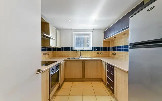 Arran House, Raleana Road, London, E14 9RN 1