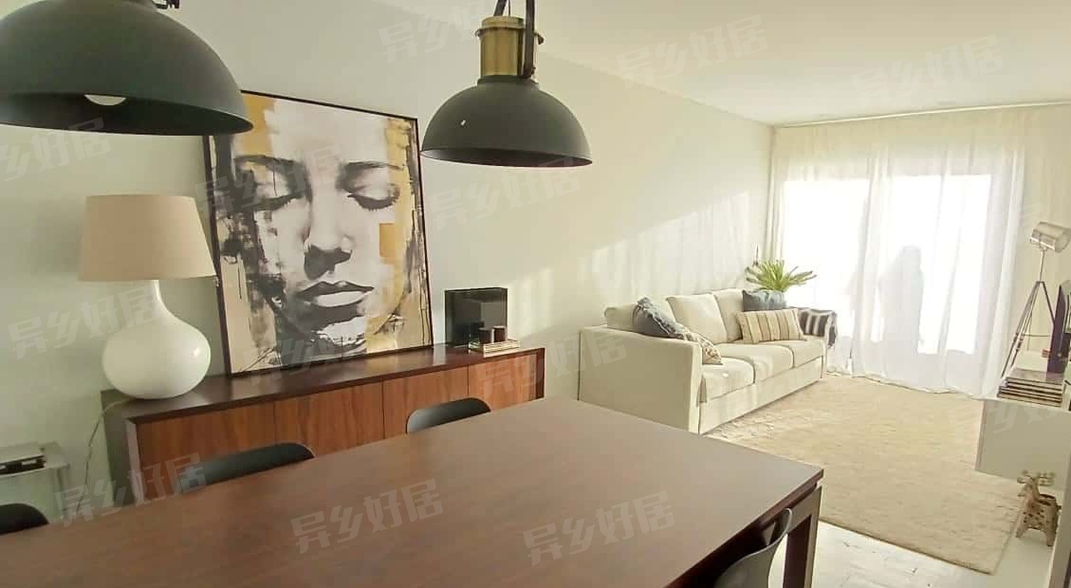 Well furnished 3-bedroom apartment in Porto