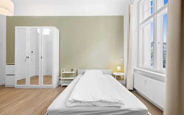 Schönes und voll möbliertes Studio Apartment in Berlin 0
