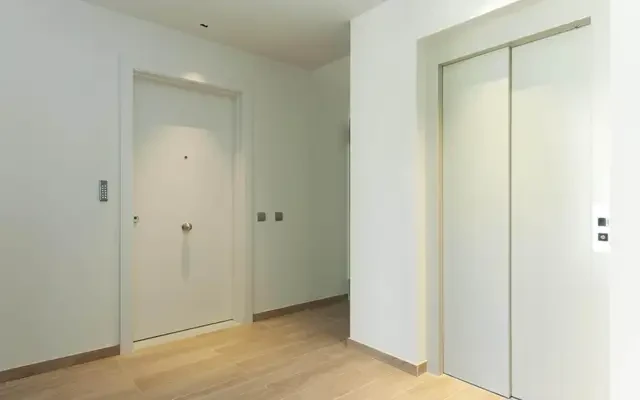 apartment near Carrer de Ticià 3