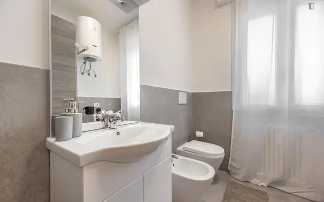 Homely single bedroom in Padua 2