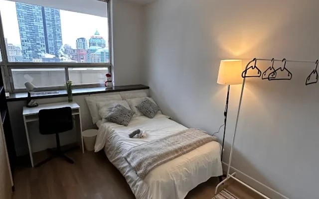 100 Wellesley  St East 3