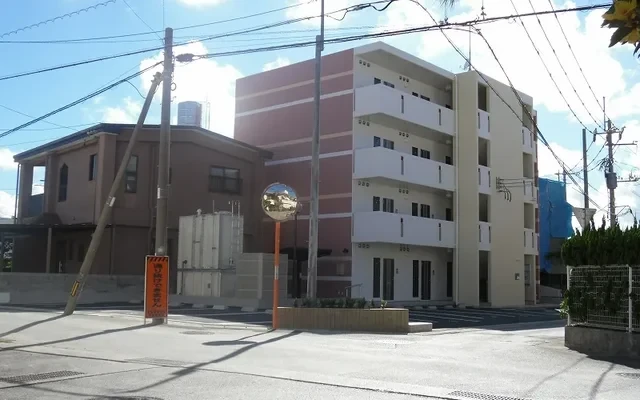 Leopalace LUS HINA 0