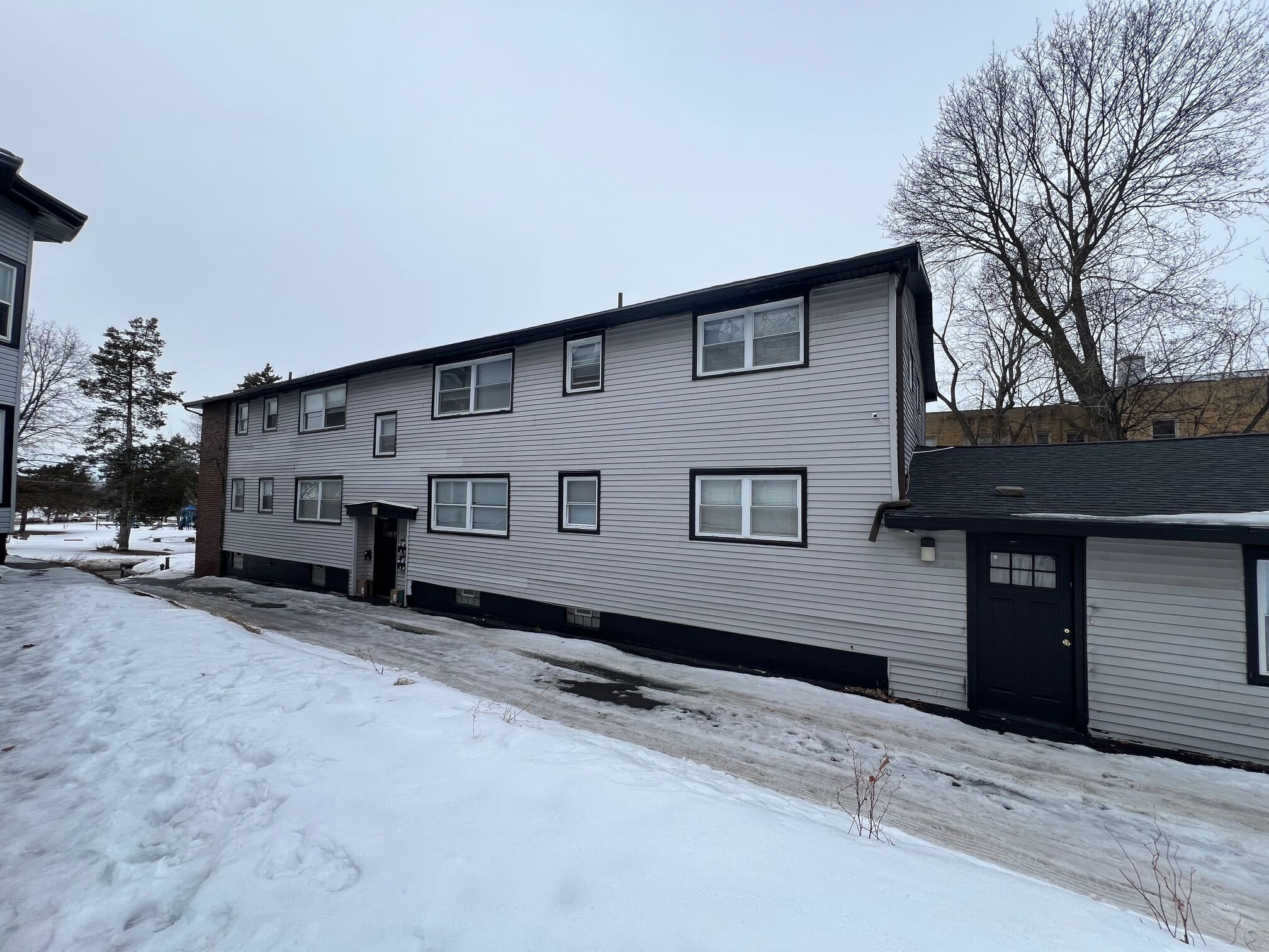 307 Columbus Ave