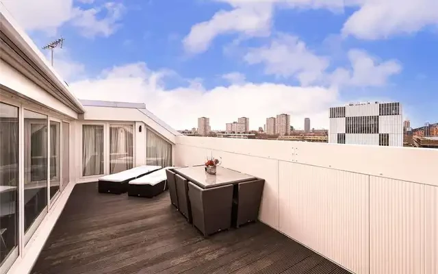 Bishops Wharf House 4