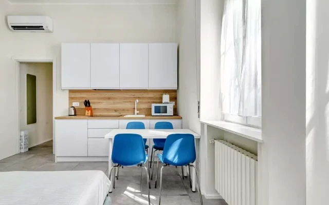 Charming studio near the city centre 4