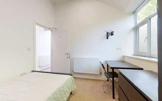 Room 1, Meadow Lane , LE11 1JU 2