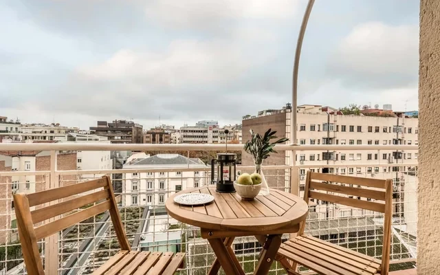 LORA - 2 bedroom apartment in Almagro 1