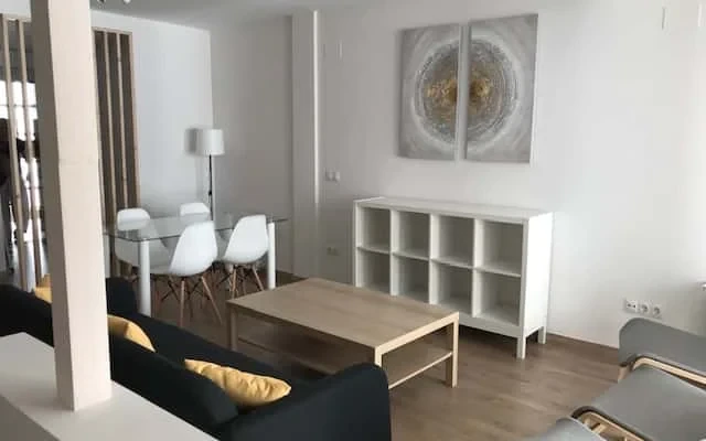 Habitacion Privada en avenida de la Reina Mercedes 2