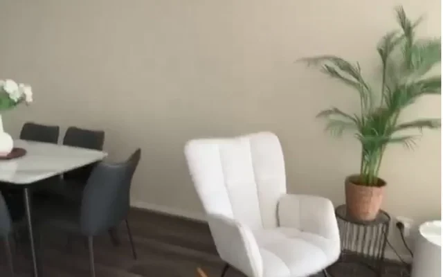 28-30 Hassall Street 1