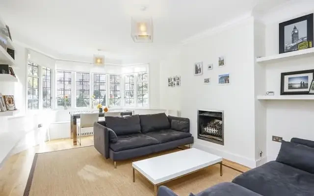 Manor Fields, London, SW15 3LP 1