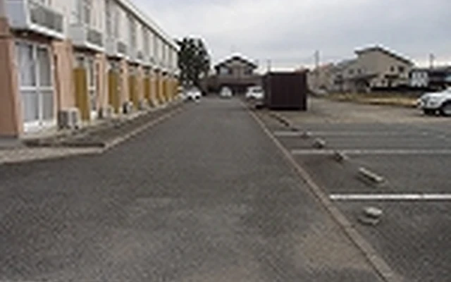 レオパレスエルミタージュ 3