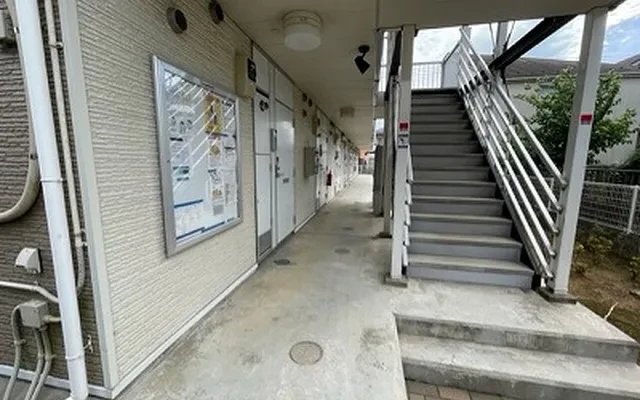 レオパレスリラ 2