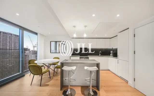 Landmark Pinnacle, London E14 1