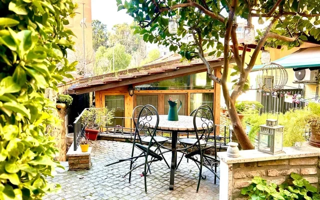 Appartamento in Via Antonio Cesari, Roma di 35 m² 0