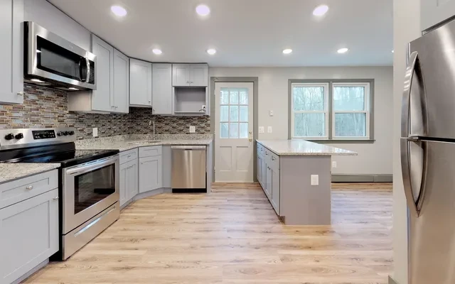 Willington Oaks Apartments 4
