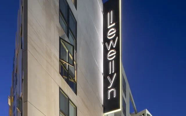 Llewellyn 1