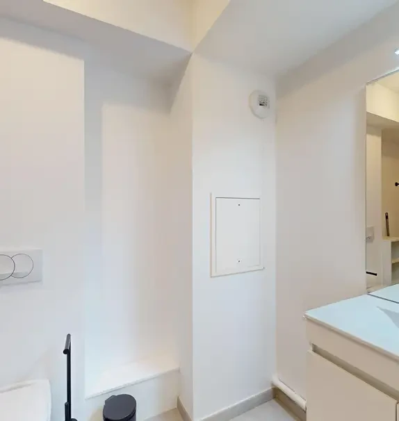 studio near rue Lénine